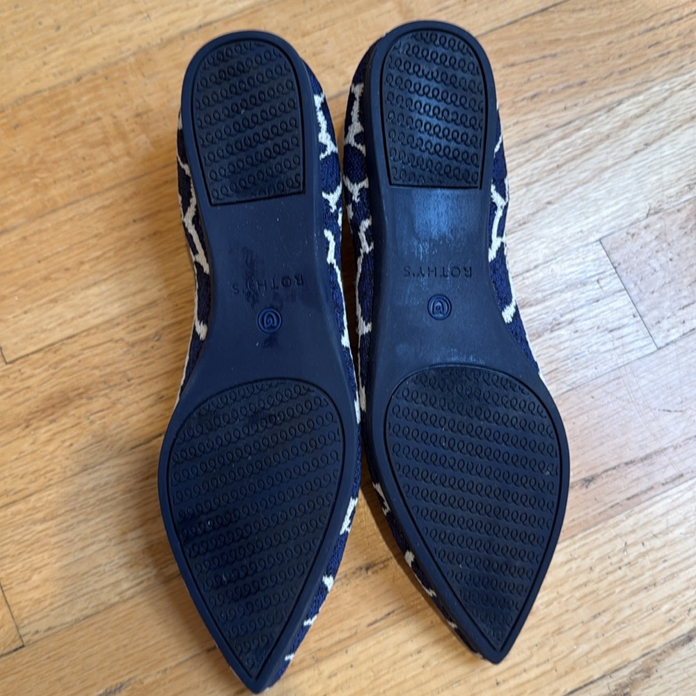 Rothy's Indigo Giraffe Patterned Flats - Picture 4 of 5